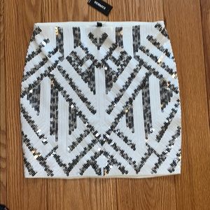 Sequined express fitted skirt